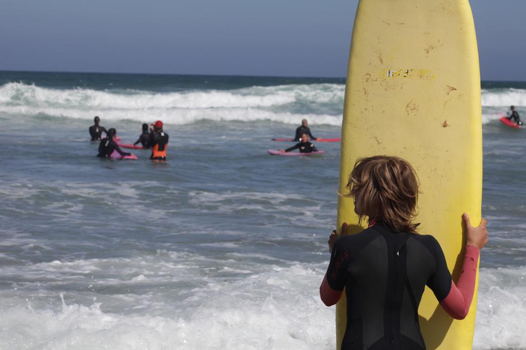 Moka Surfhouse Vandrerhjem Ericeira Eksteriør bilde